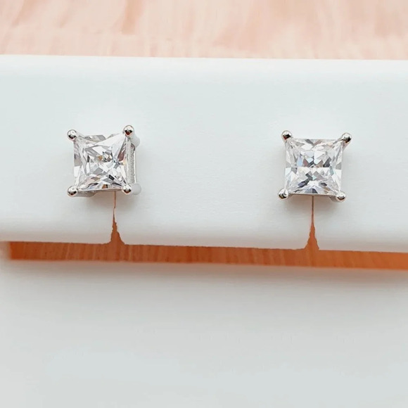 4MM S925 Sterling Silver CZ Stud Earrings for Women/Girl, US19251023 - Picture 7 of 14